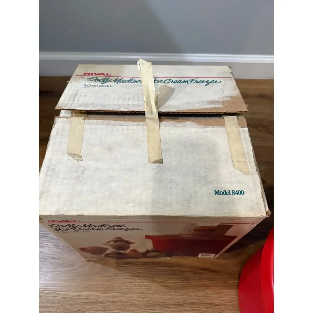 Vintage 1987 Rival Dolly Madison Ice Cream Freezer 4 Qt Model 8400 Red Box Works